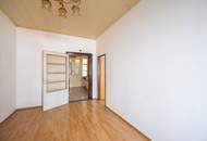 ++NEU++ Sanierungsbedürftige 2-Zimmer Altbau-Wohnung