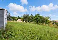 Sonniges Grundstück in grüner Ruhelage – Unverbaubar und ideal für Ruhesuchende!