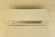 ERSTBEZUG, AUGARTEN-NÄHE, klimatisiertes 44 m2 Dachgeschoss, 2 Zimmer, Komplettküche, Duschbad, Parketten, Brigittenauer Lände