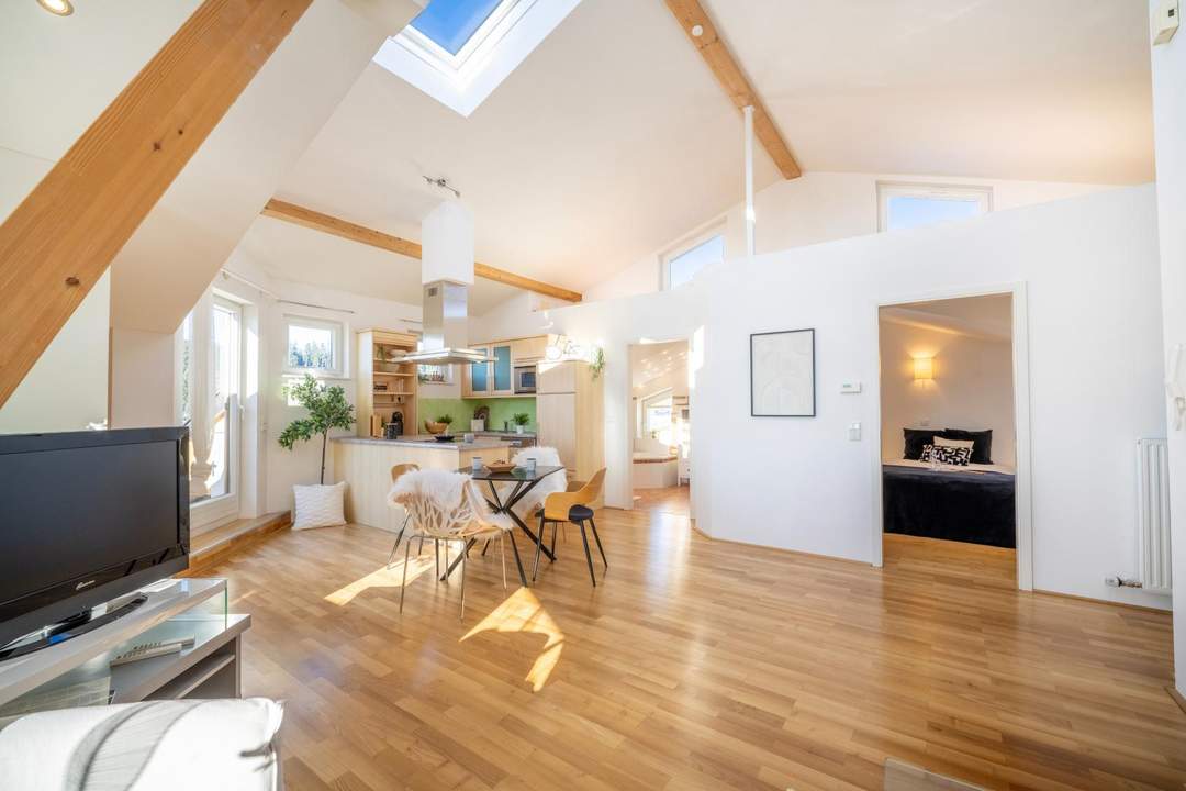 Bergblick &amp; Lifestyle - Modernes Wohnen im Dachgeschoß in Neumarkt am Wallersee