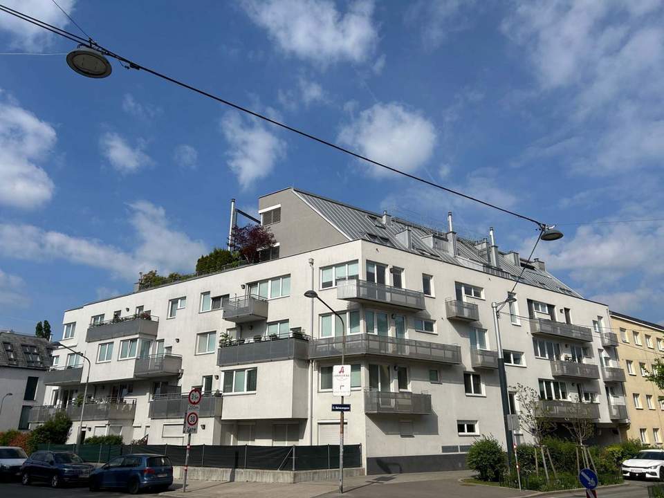 Herrlich ruhige 3-Zimmer-Wohnung mit Loggia und PKW-Abstellplatz - nähe Lainzer Straße!