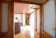 Sanierungsbedürftiges Haus mit 2 Wohneinheiten in Gainfarn!