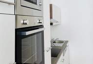 Erstbezug nach Sanierung - Stilaltbauwohnung mit kleinem Balkon