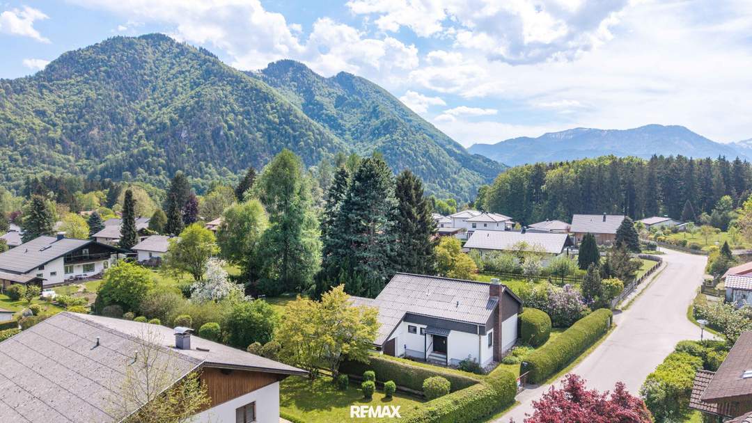 *TOP ANGEBOT* - GROSSES, SONNIGES Grundstück mit Bungalow