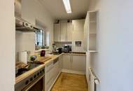 Vermietete 2-Zimmer-Wohnung mit Tiefgaragen-Stellplatz und Balkon!