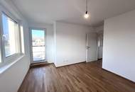 Erstbezug !! Traumhafte Doppelhaushälfte , Wohnkeller mit Garten und 2 Stellplätzen!