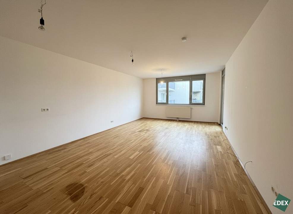Moderne 2,5-Zimmer-Wohnung mit Loggia nahe Bushaltestelle 31A