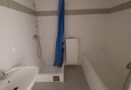 sanierte 3-Zimmer-Wohnung im Dachgeschoß mit Terrasse