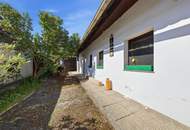 Renovierungsbedürftiges Bauernhaus mit idyllischem Garten in Schalladorf