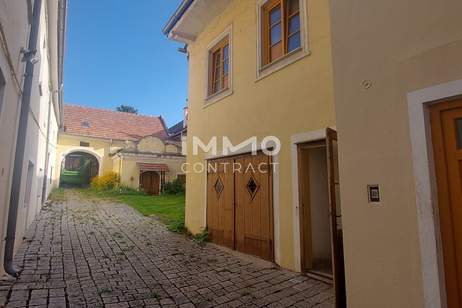 WOHN-UND GESCHÄFTSHAUS AUS DEM 16. JAHRHUNDERT IM HERZEN VON LANGENLOIS 100 m Kellerröhre, Nebengebäude, Innenhof, Geschäftslokale, usw., Haus-kauf, 950.000,€, 3550 Krems(Land)