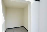 Dachgeschosswohnung mit Blick ins Grüne – ruhig und hell