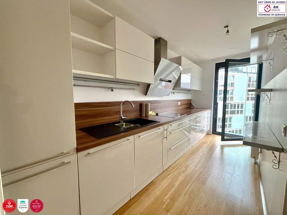 Lichtdurchflutete Maisonette mit modernem Wintergarten