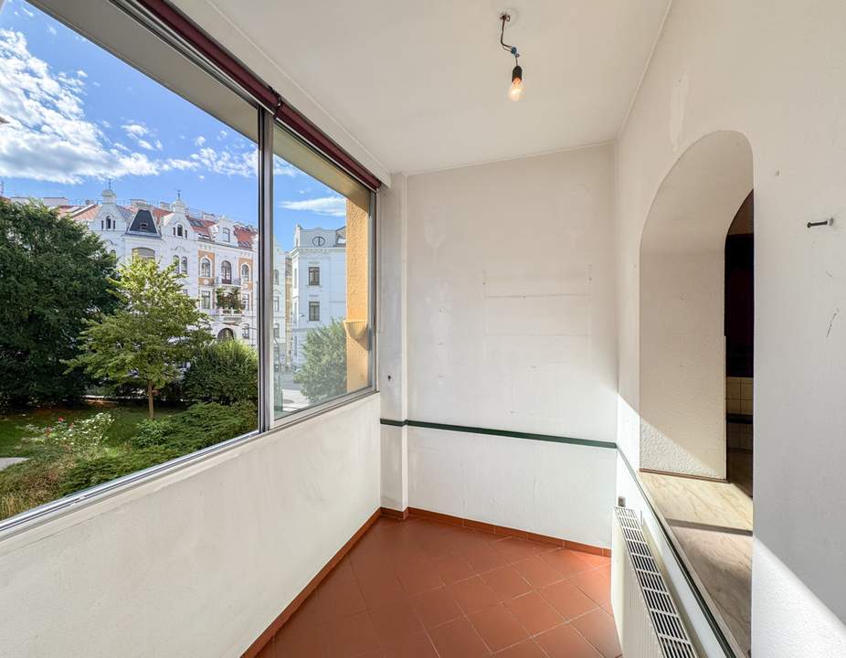 Springer-Schlössl Park: Sonnige Loggiawohnung im Grünen