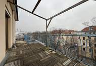 Direkt bei Schönbrunn! Kleine DG-Wohnung mit Terrasse und Gratisparkplatz!