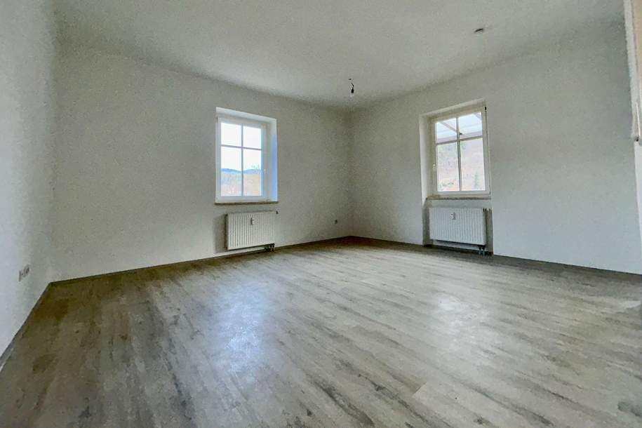 Sehr helle und geräumige Mietwohnung mit Balkon!, Wohnung-miete, 817,00,€, 8605 Bruck-Mürzzuschlag