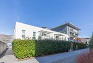 Rooftop-Oase mit Rundumblick: Schöne 4-Zimmer-Wohnung mit 96 m2 Sonnenterrasse und Whirlpool