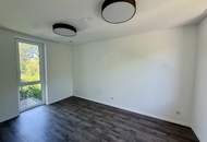 Exklusives Doppelhaushälfte mit sonniger Terrasse, Doppelgarage und Eigengarten!