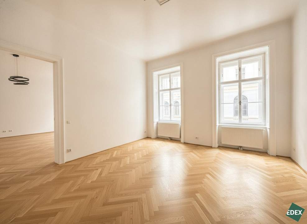 Repräsentatives Altbau-Büro beim Burggarten