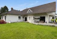 Zweifamilienwohnhaus mit großem Grundstück