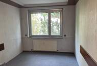 Sanierungsbedürftige 3-Zi-Wohnung mit Loggia &amp; Stellplatz in 1130 Wien um 299.000 €
