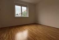 "Unbefristetete und zentrale Balkonwohnung"