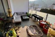 Klassische 2-Zimmer-Wohnung mit großem Balkon - verfügbar ab April 2026