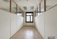 Große, sanierungsbedürftige Bürofläche in Citylage!