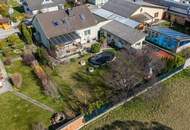 Einfamilienhaus mit großem Garten, sehr guter öffentlicher Anbindung und ausgezeichneter Infrastruktur in der Nähe des Badesees.