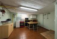 ***Schmuckes Einfamilienhaus in ruhiger Siedlungslage – Pool, Sauna, Werkstatt & großes Nebengebäude***