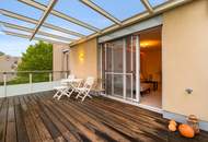 Exklusives Wohnerlebnis in St. Martin: Neuwertige 3-Zimmer-Wohnung mit hochwertigem Mobiliar, großem Südwest-Balkon und Tiefgaragenstellplatz