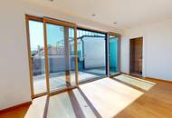 Helle, exklusive 4-Zimmer-Maisonette-Dachgeschosswohnung mit großer Terrasse und Klimaanlage