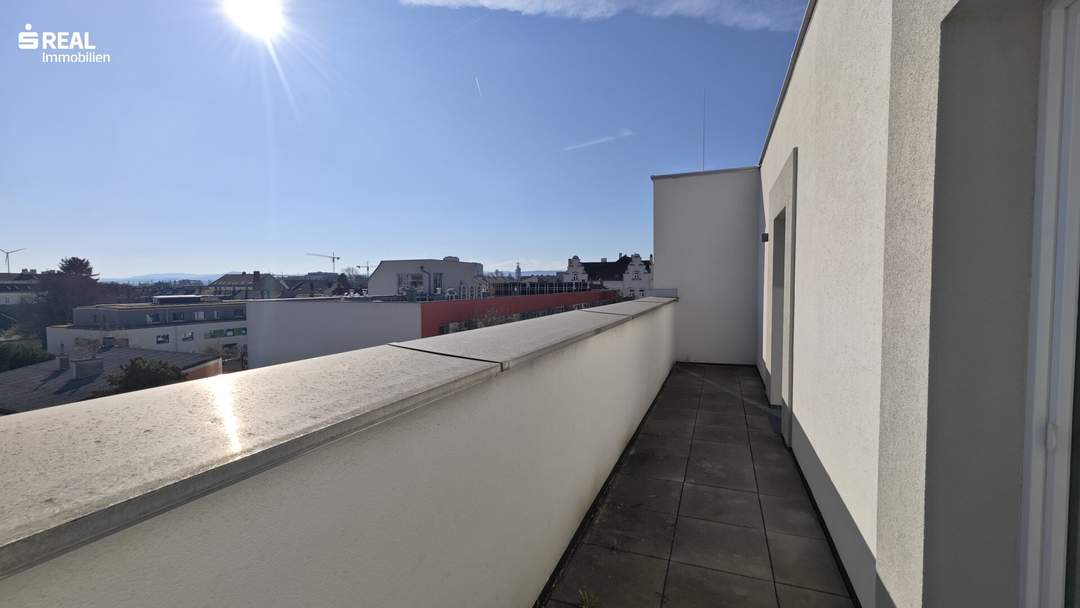 Tolle Dachgeschosswohnung mit zwei Terrassen