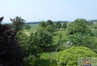 Schönes Anwesen mit Nebengebäude und großem Grundstück!