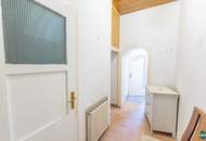 1-Zimmer-Wohnung mit Sanierungsbedarf und Potenzial zur 2-Zimmer-Lösung bei der U3