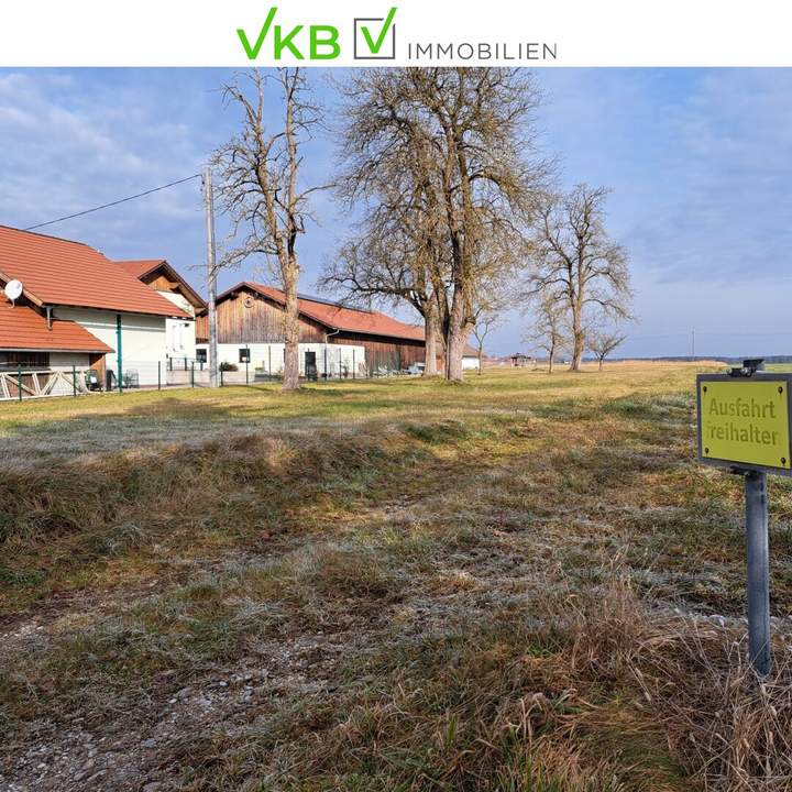 BAUGRUNDSTÜCK IM RUHIGEN ORTSTEIL MOOS
