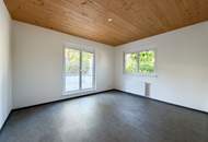 Großzügige 4-Zimmer-Wohnung mit Reihenhaus-Charakter und Terrasse