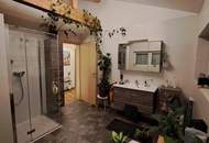 "Bereit für den Sommer im eigenen Haus mit Schwimmteich?"