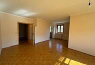 3-Zimmer-Wohnung mit Balkon in ruhiger Lage von Klöch!
