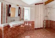 Pool, großes Grundstück und Ruhe - was will man mehr!