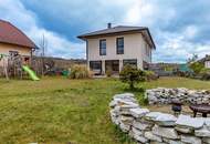 Neuwertiges Haus in idyllischer Lage – mit Garten, Terrasse &amp; Top-Ausstattung!