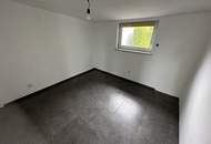 große UFERPARZELLE – renoviertes Seehaus mit traumhaftem breiten Uferbereich und Doppelgarage auf Pachtgrund zu verkaufen