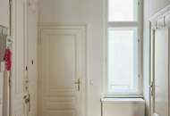 Helle Altbauwohnung mit 2,5 Zimmer im 3. OG ohne Lift