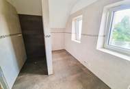 Erstbezug! Moderne 2-Zi.-Dachgeschoß-Wohnung mit großen Balkon