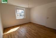 Wundervolle 2-Zimmer-Wohnung mit großer privater Außenfläche!