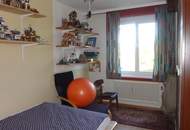 Einfamilienhaus mit vielen Zimmern in ruhiger Lage !