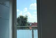 PREIS-HIT! SUPER HOHE RÄUME, Innenhof-Balkon & zentrale Lage! Zwischen CITYPARK und HAUPTBAHNHOF! BUSHALTESTELLE VOR DER EINGANGSTÜRE!