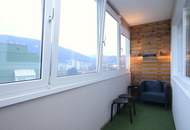 Stilvoll sanierte 4-Zimmer-Wohnung mit verglaster Loggia