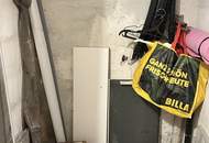 Helle, renovierte Garconniere mit schönem Ausblick über Wien, teilw. möbliert &amp; WAMA. Im letzen Stock, nähe Westbahnhof. Studentenhit, Pendler etc.