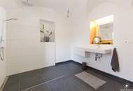 Neuwertiges Traumhaus Nähe Faaker See: Garten, Terrasse, top Ausstattung.