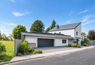 Blickfang mit Privatsphäre! Außergewöhnliches Designerhaus mit viel Raum zur Entfaltung | 9 Zimmer, Edelstahlpool, Sauna, Weinkeller | Vereint Wohnen und Arbeiten | Barrierefrei